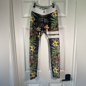 Stronger Label Vietnam Tropical Leggings Mid Rise Athletic Womens Size Small